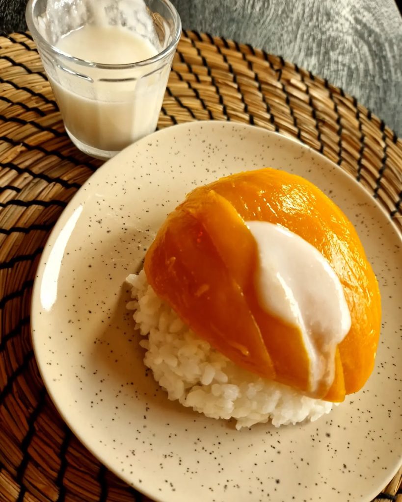 Mango sticky rice