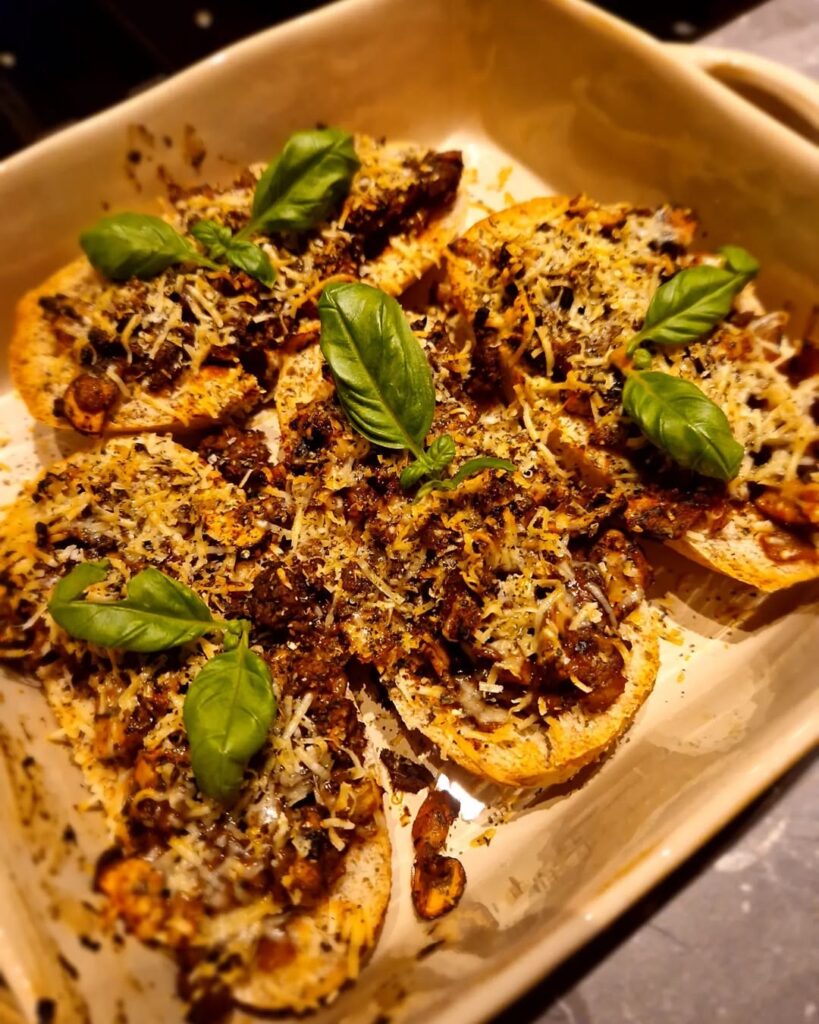 Gevuld stokbroodje met gehakt