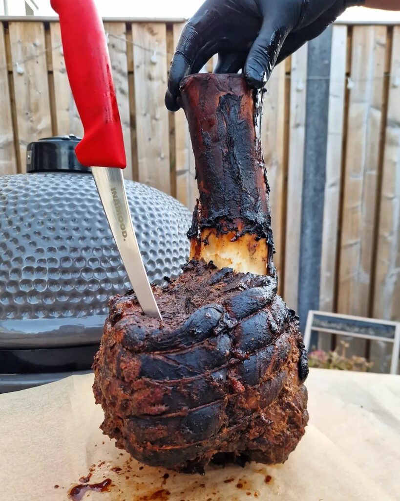 Beef hammer van de kamado